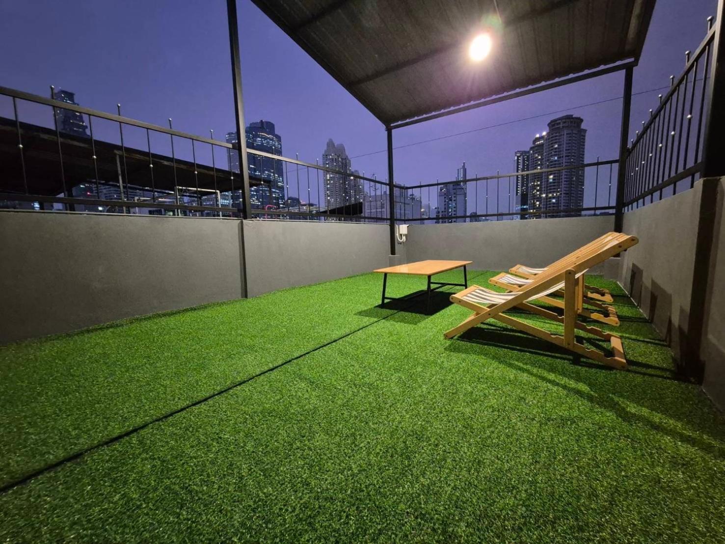 Casa de hóspedes Vibe, House, 7 Mins To Bts, Center, Private In Sathon, Private Bathroom, Bangkok, Thailand Banguecoque